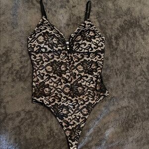 GBG Los Angeles Black Lace Chemise